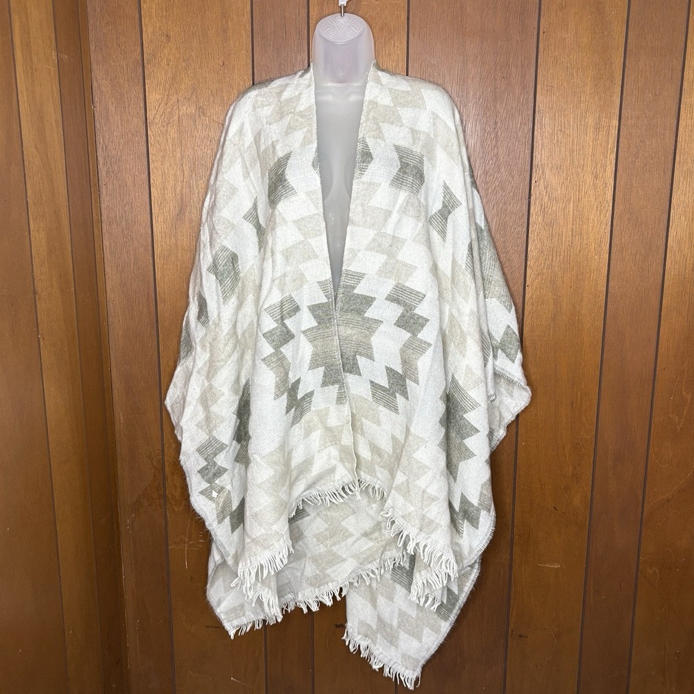 World Market Blanket Shawl One‎ Size Ivory Geo Fringe Boho Aztec Cottagecore